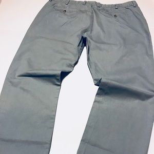 Vineyard vines slim fit breaker pants 40/34